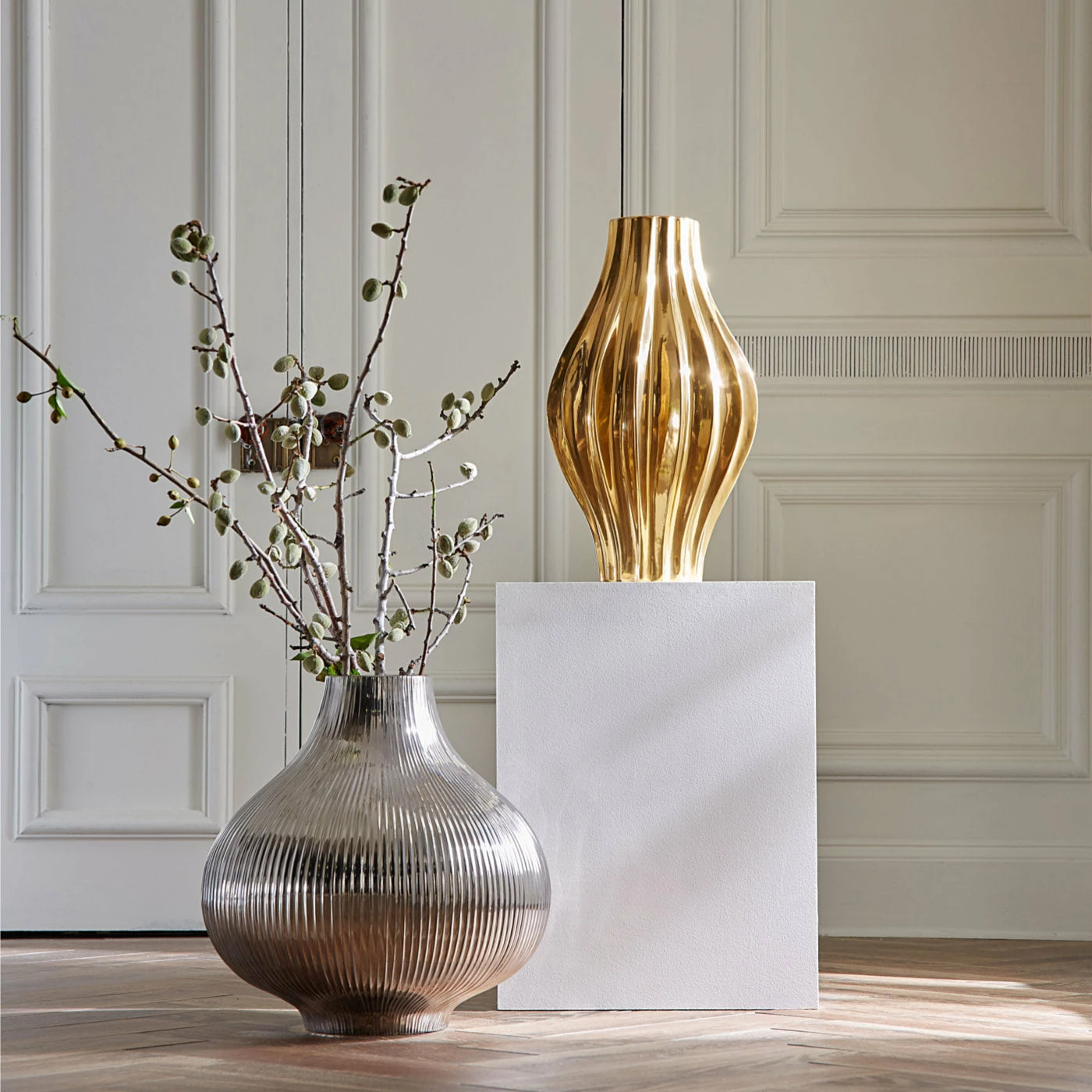 Jonathan Adler Giant Amaryllis Vase - Image 2